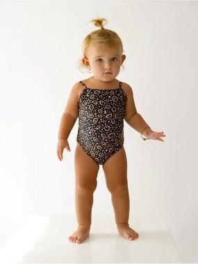 Studio Swim -      STING RAY KIDS ONE PIECE